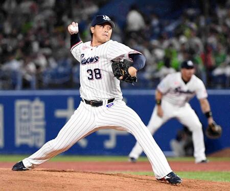 ヤクルト　野手の北村拓が登板し球場騒然　１回２安打１失点にスタンドから拍手