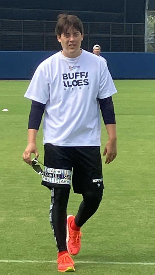 　ソフトバンク戦に向けて調整する九里