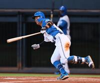 　５回、併殺打に倒れる今川（撮影・中島達哉）