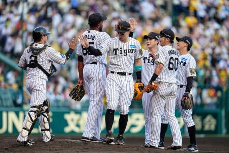 神６-２中（１５日）　阪神・佐藤輝が２打席連続２ラン