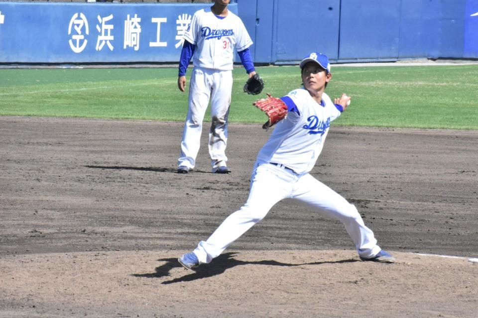 前川から三振を奪った岡田