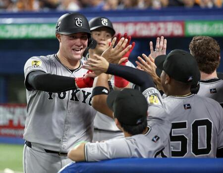 巨人が逆転勝ちで５割復帰　２位ＤｅＮＡとの１差死守　リチャードが同点２ランで流れ呼ぶ　戸郷は７勝目