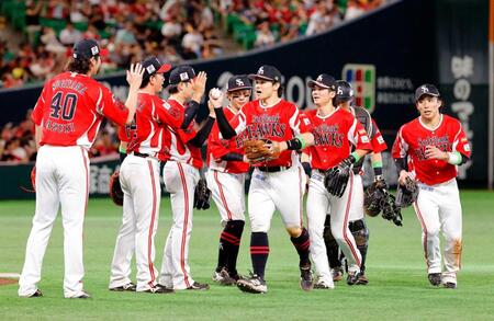 ソフトバンク　二回７点＆三回４点完勝　先発全員安打！小久保監督「見事な集中打」　マジック２つ減って「９」