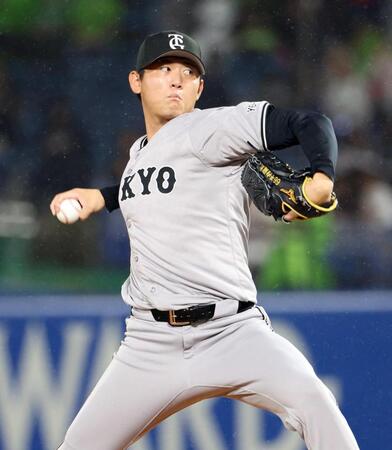 　８回に登板した平内