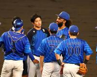 　４回、ジャクソンは先制を許しマウンドで厳しい表情を見せる（撮影・山口登）