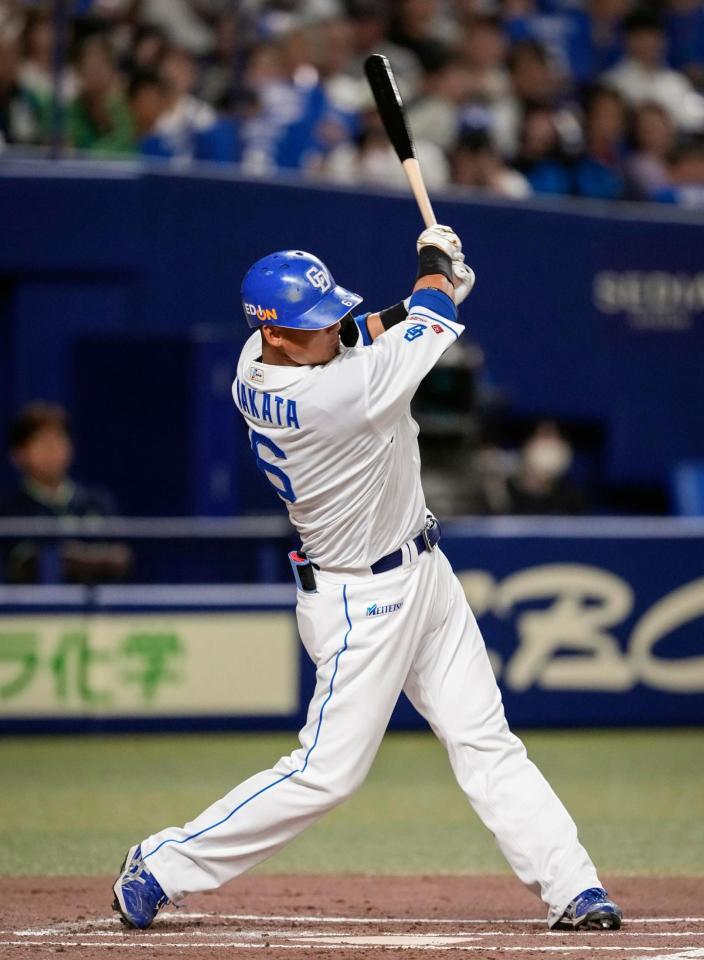 　１回、空振り三振に倒れた中田