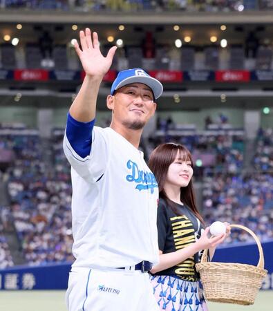 中日・中田翔「おかん、ずっと味方でいてくれてありがとう」
