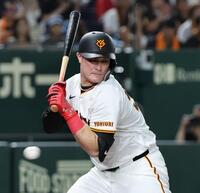 　４回、リチャードが押し出しの死球を受ける