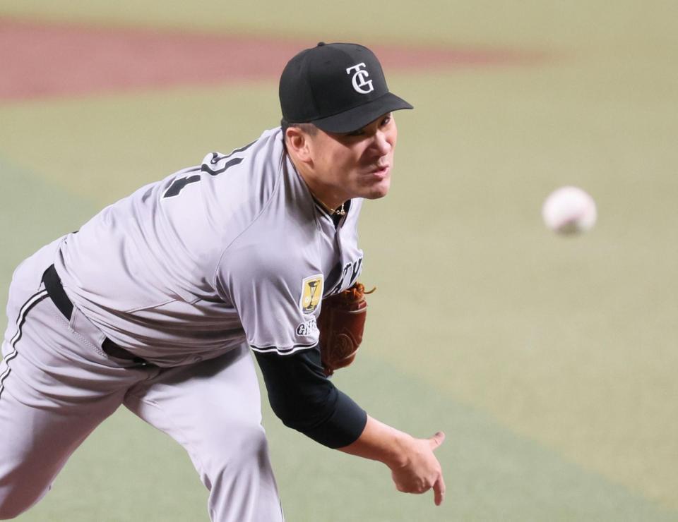 　中日打線を相手に力投する田中将（撮影・立川洋一郎）