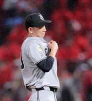 　１回、２点の先制を許した戸郷