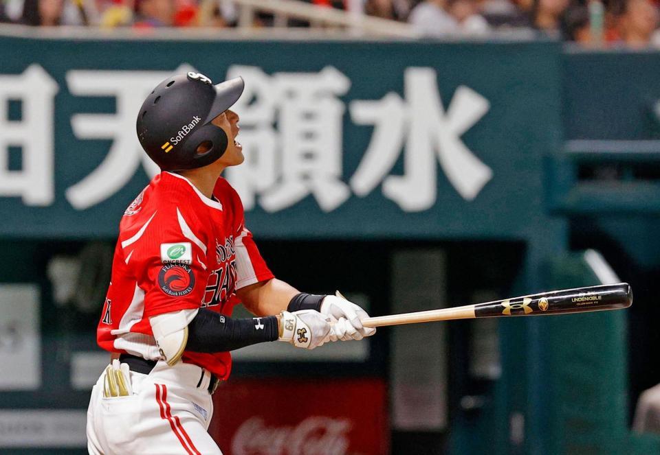 　７回、柳田が遊飛に倒れる