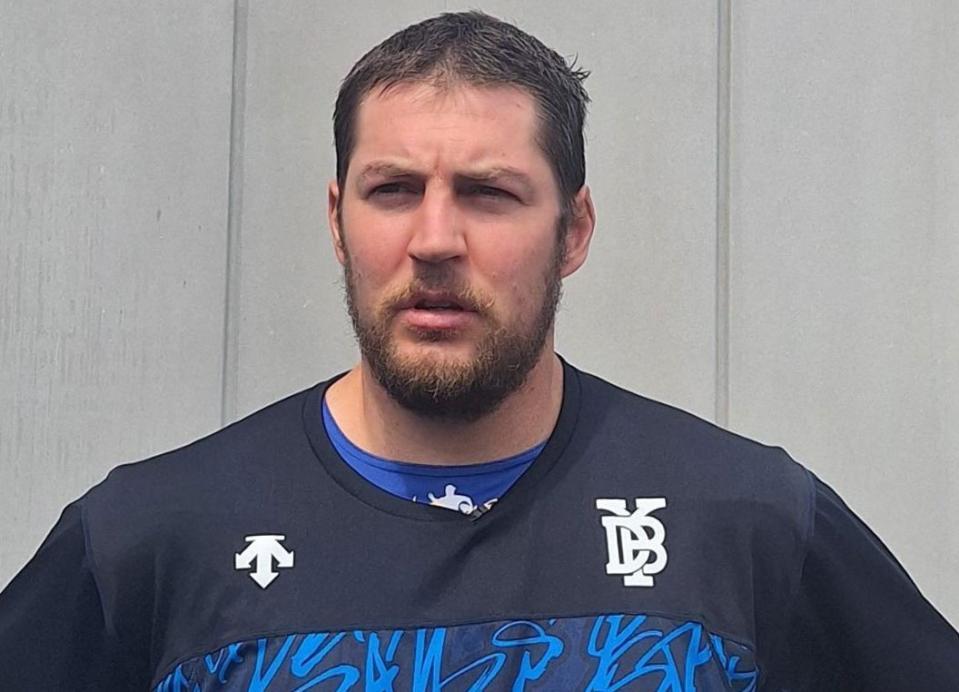 [分享] Trevor Bauer今天因身體不適取消二軍先發