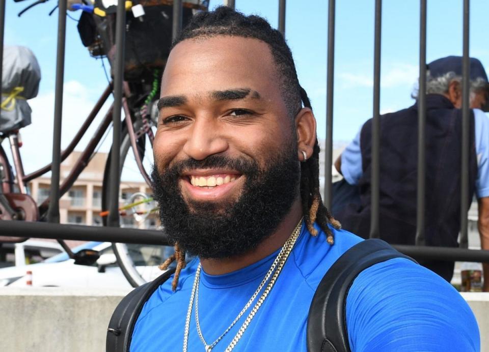 　日本ハム　アニュラス・ザバラ