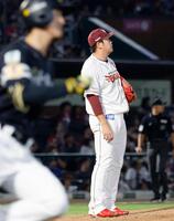 　６回、柳町（手前）に２ランを浴びた宋