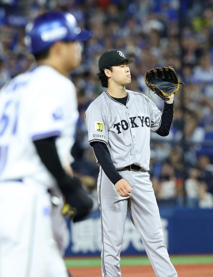 　１回、山本に押し出し四球を与えた山崎