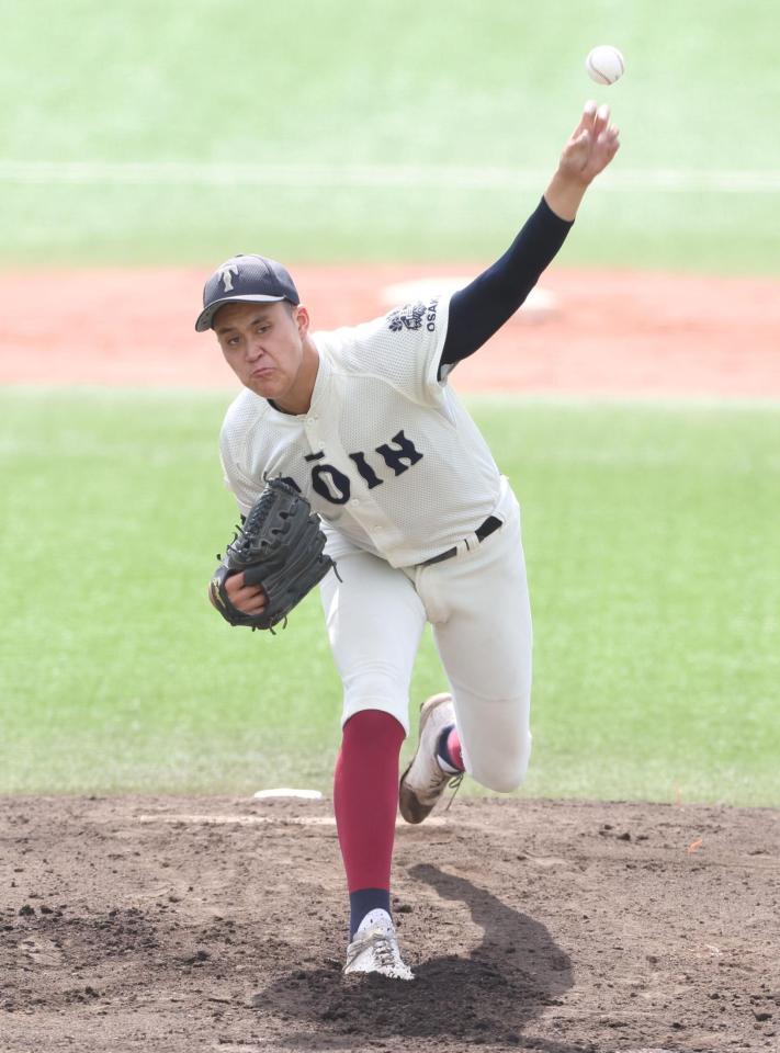 大阪桐蔭が8強入り 189センチのスーパー1年生左腕が6回無失点と
