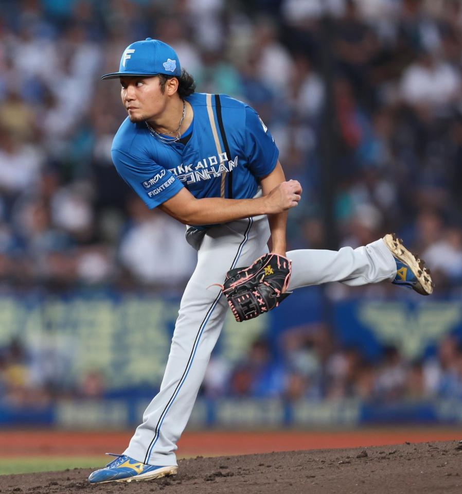 　２回、力投する伊藤（撮影・中島達哉）