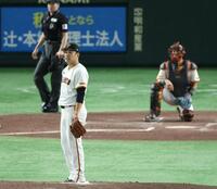 　３回、細川に２ランを浴び、厳しい表情の田中将（撮影・金田祐二）