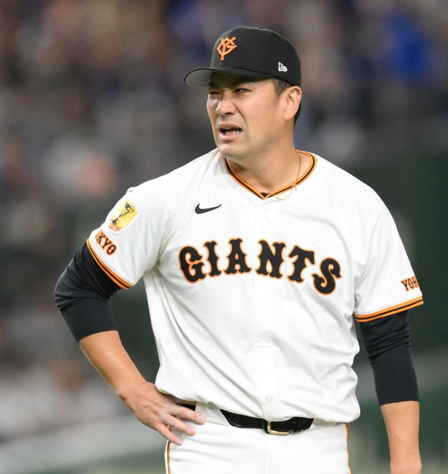 　３回、細川に２ランを浴び、顔をしかめる田中将（撮影・伊藤笙子）