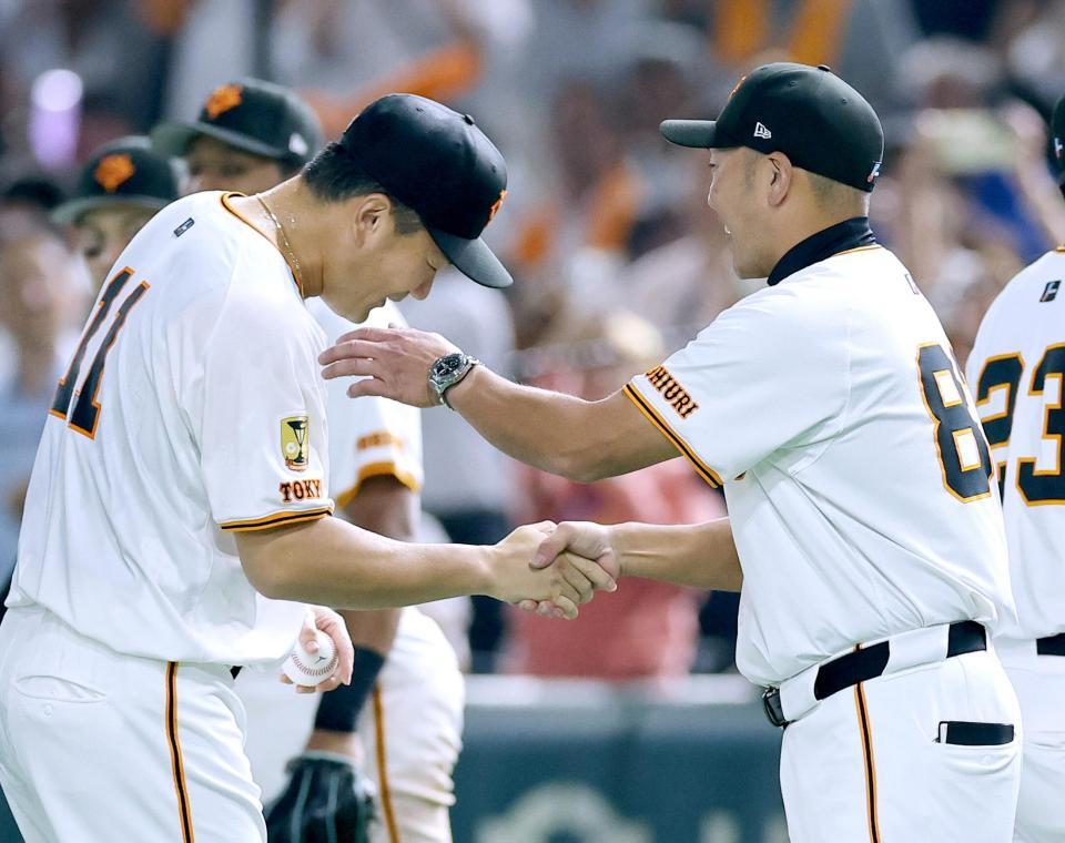 巨人・阿部監督 田中将大の200勝達成へ執念継投 八回途中から