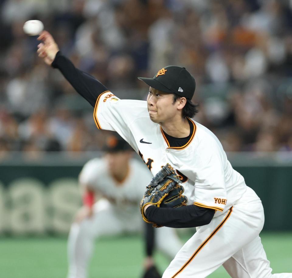 　力投する山崎（撮影・金田祐二）