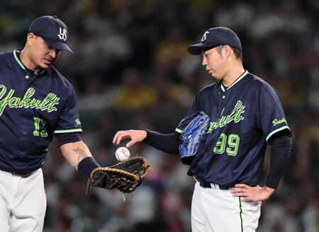 ５回、降板する青柳（撮影・田中太一）