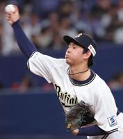 　７回、３番手で登板した入山（撮影・坂部計介）