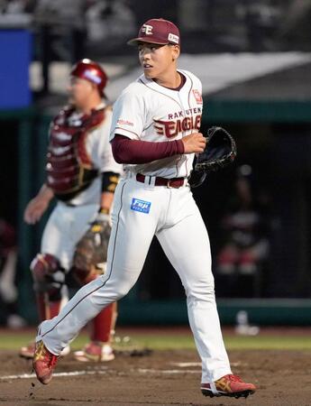 　８回、走者一掃の三塁打を許した中込。捕手石原