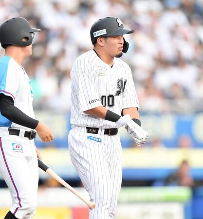 ロッテファンから大ブーイング　佐藤都志也、池田来翔が２球連続死球