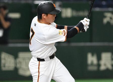 崖っぷちの巨人 ベテラン長野久義を登録 勝負強さ健在