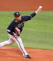 　１回、力投する宮城（撮影・中島達哉）