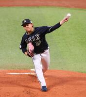 　１回、力投する宮城（撮影・中島達哉）