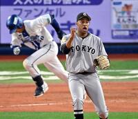 　８回、山本を遊ゴロに打ち取ったマルティネス