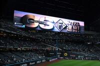 　ＣＳファイナル進出を伝えるビジョン（撮影・伊藤笙子）