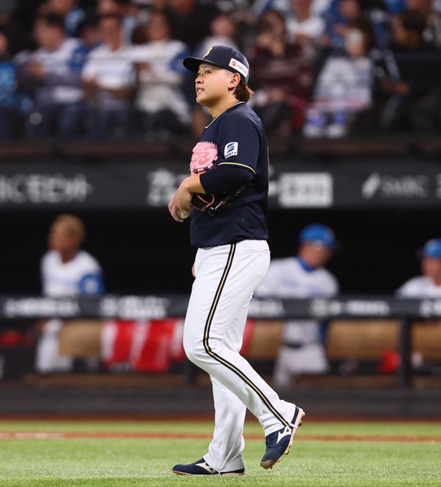 　３回、清宮幸に２点適時三塁打を許した宮城（撮影・中島達哉）