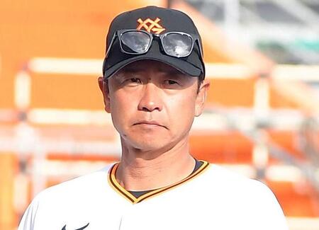 　巨人・二岡智宏ヘッドコーチ