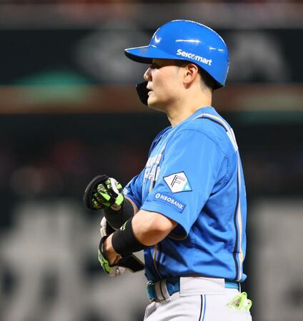 　１回、一ゴロに倒れ肩を落とす清宮幸（撮影・中島達哉）