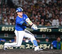 　３回表、牧が空振り三振に倒れる