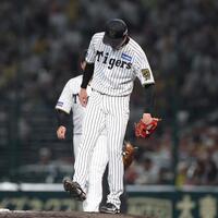 　３回、佐野に同点となる適時二塁打を浴びた才木（撮影・北村雅宏）