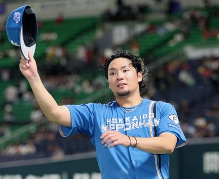 日本ハム・伊藤　先輩・上沢との投げ合いに「すごくうれしく思います。感謝しかない」「プロ野球選手として一から十まで全て教わっていた」