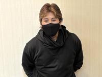 　スカウト会議に出席後、取材に応じる新庄監督