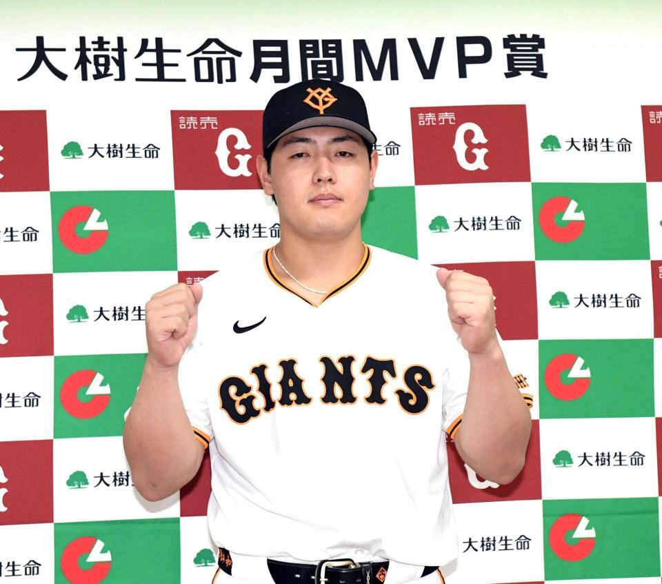 　９、１０月度の月間ＭＶＰに輝いた岡本（撮影・佐藤厚）