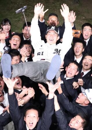 ロッテ1位 健大高崎・石垣 佐々木朗希超える!「自分の魅力はストレート」 サブロー新監督2球団競合制した