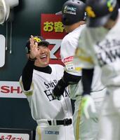 ソフトバンク 9点リードで小久保監督がシビアな継投 佐藤輝明に内角