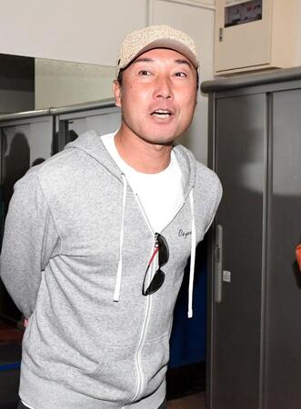 渡辺俊介氏が東大エースの長男・向輝に「自分の息子ですけど、すごい。誇りに思っています」最終戦を見守る