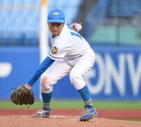 　法大打線に立ち向かう東大・渡辺向輝（撮影・佐藤厚）