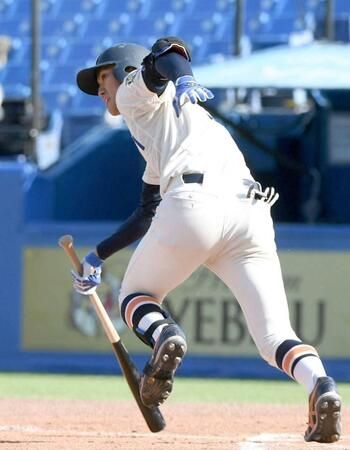 阪神・西純矢の弟、法大・凌矢が初スタメンで初安打「ほぼまぐれ。来春は実力で打てるように」