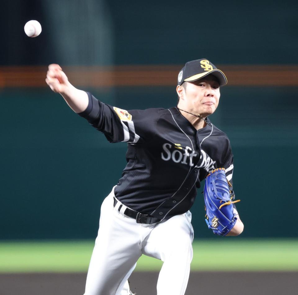 　８回に登板し力投する松本裕（撮影・西岡正）