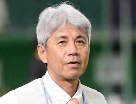 【写真】俳優みたいな元木大介氏　元巨人スター選手ズラリの集合写真