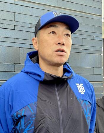 　取材に対応した相川監督